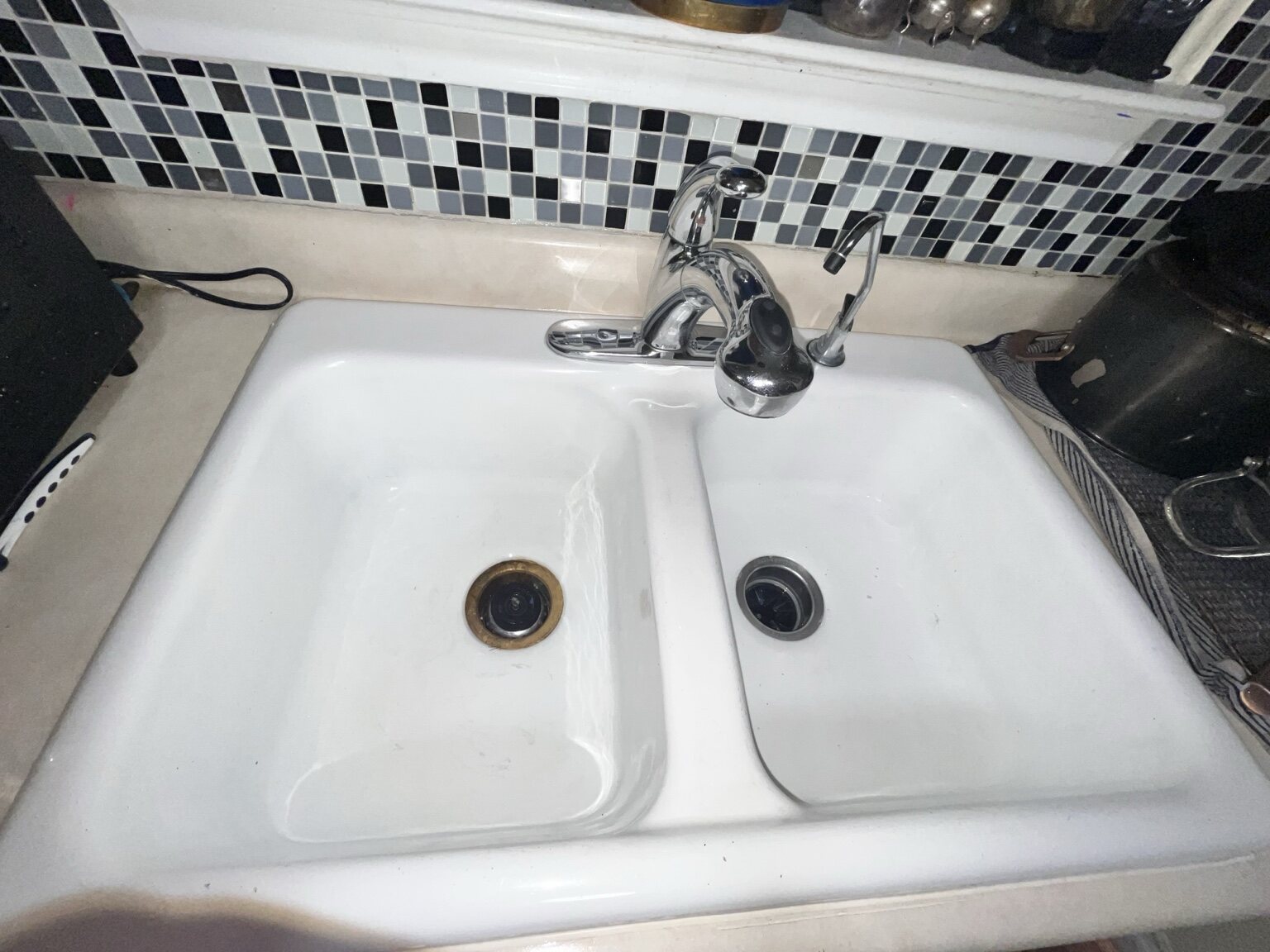 Kitchen sink after cleaning